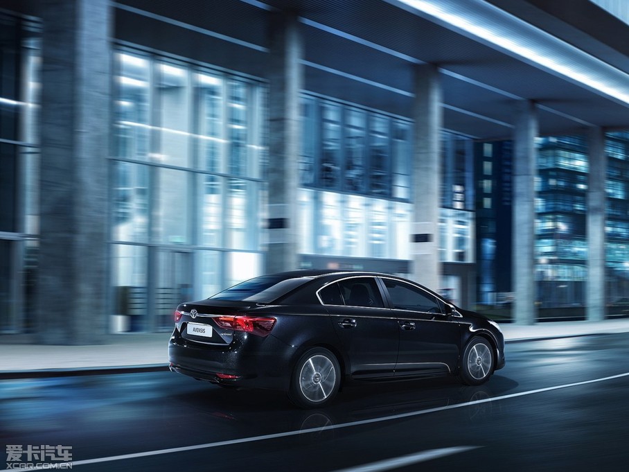 2015Avensis 