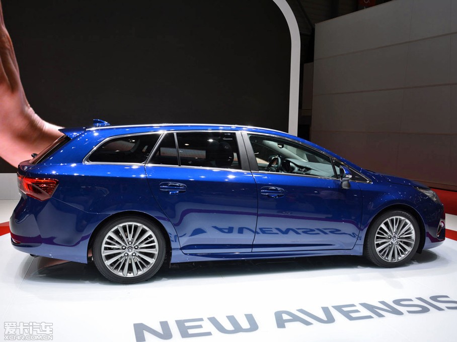 2015Avensis а