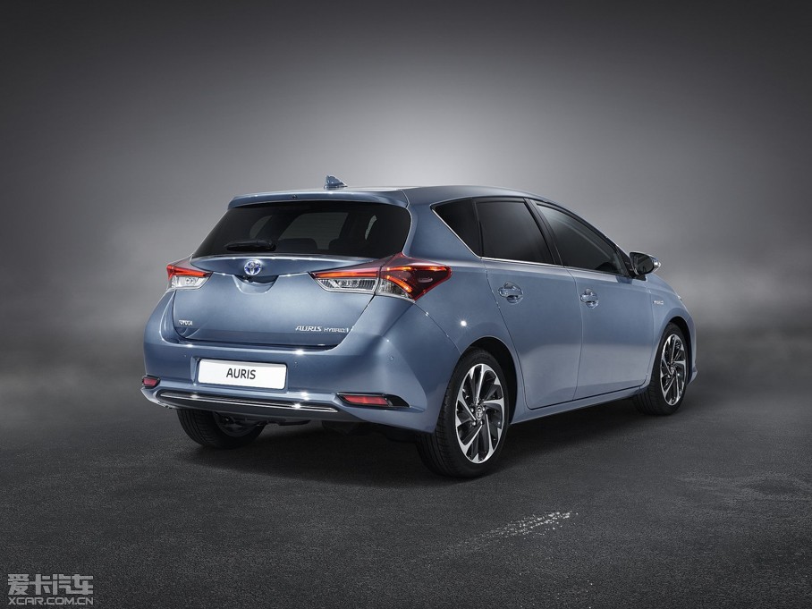 2015���S��Auris �Ʊ���