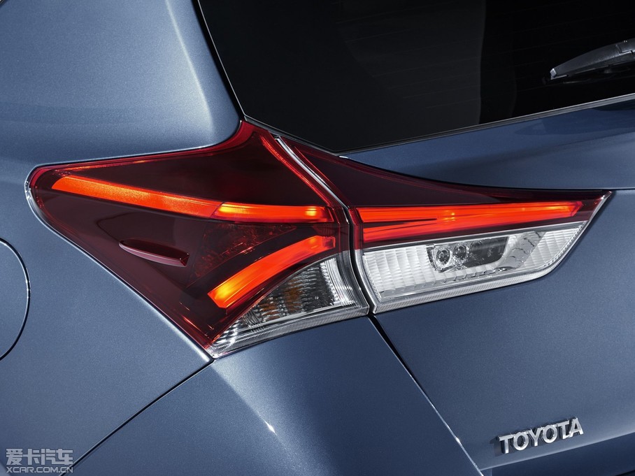 2015���S��Auris �Ʊ���