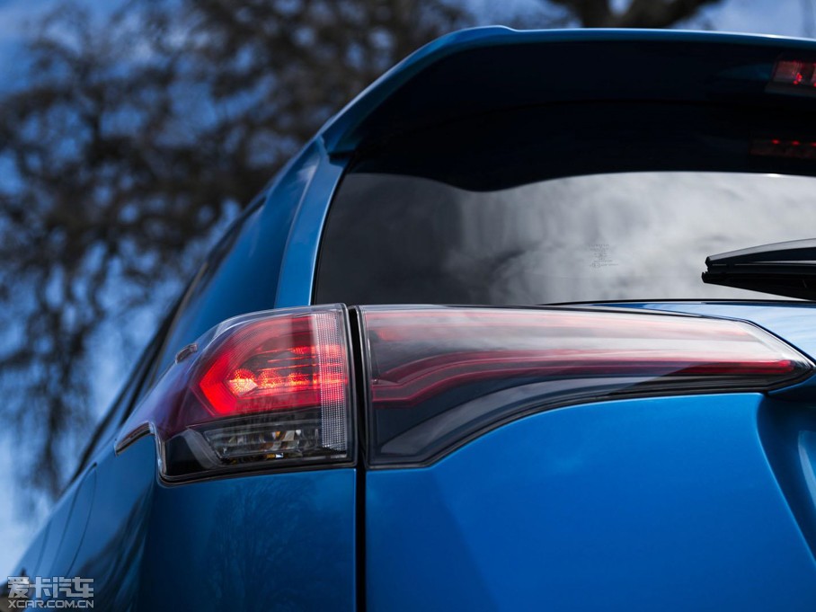 2015���S��RAV4(����) Hybrid