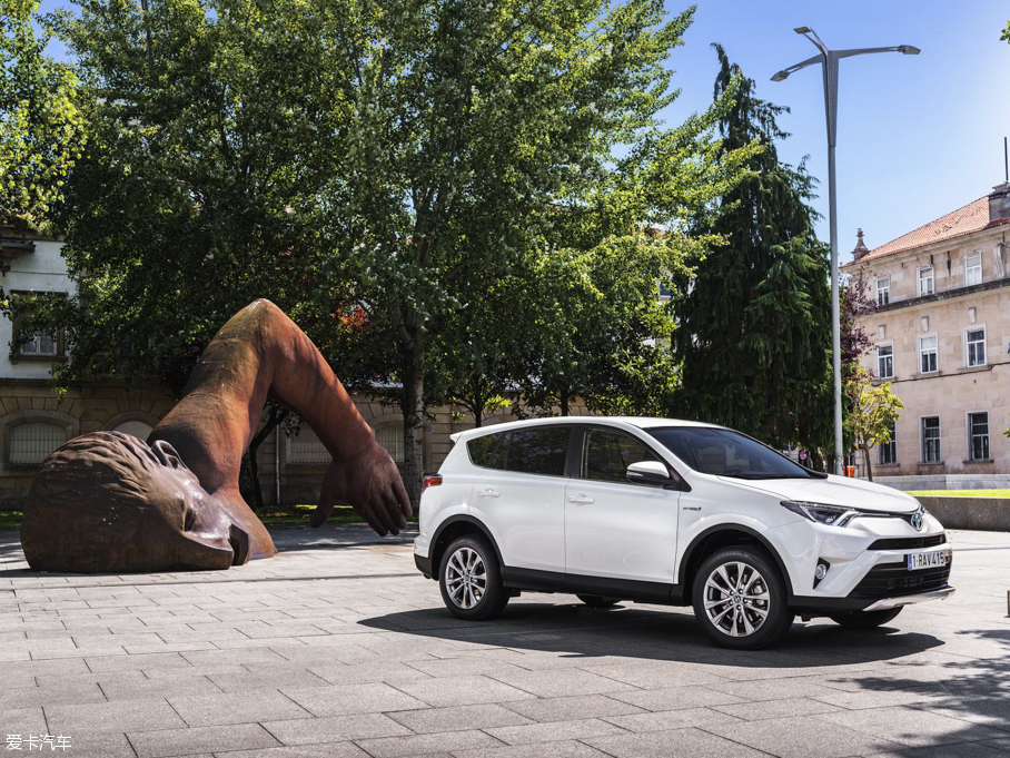 2015RAV4() Hybrid