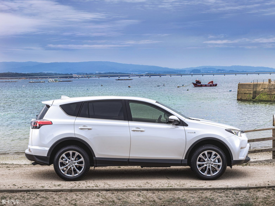 2015SRAV4() Hybrid