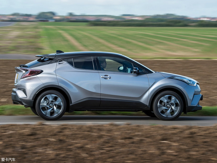 2016SC-HR() crossover