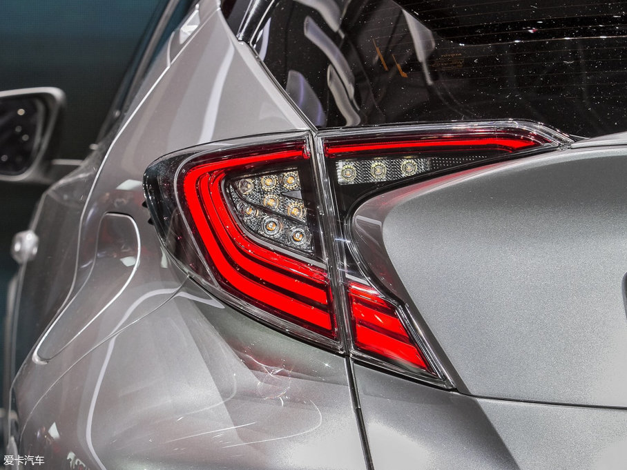 2016SC-HR() crossover