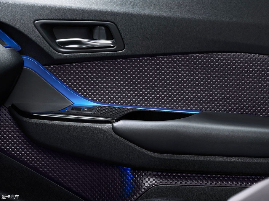 2016SC-HR() crossover