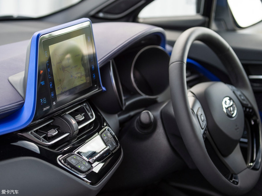 2016SC-HR() crossover