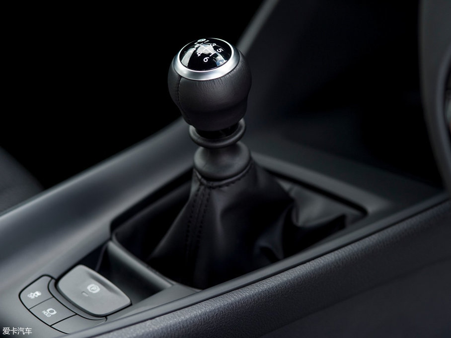 2016SC-HR() crossover