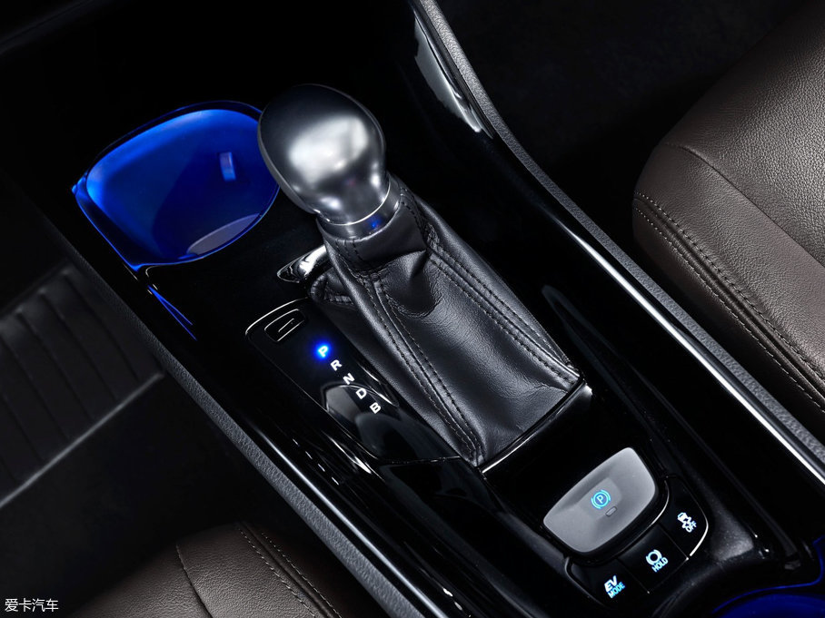 2016SC-HR() crossover