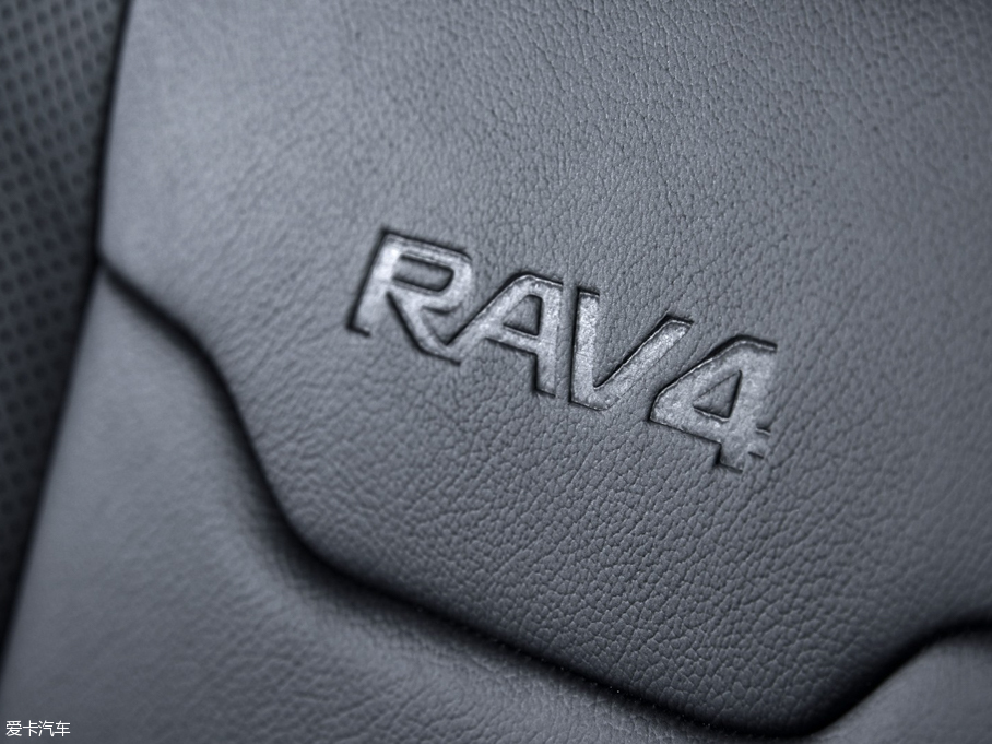 2016���S��RAV4(����) Hybrid Sapphire