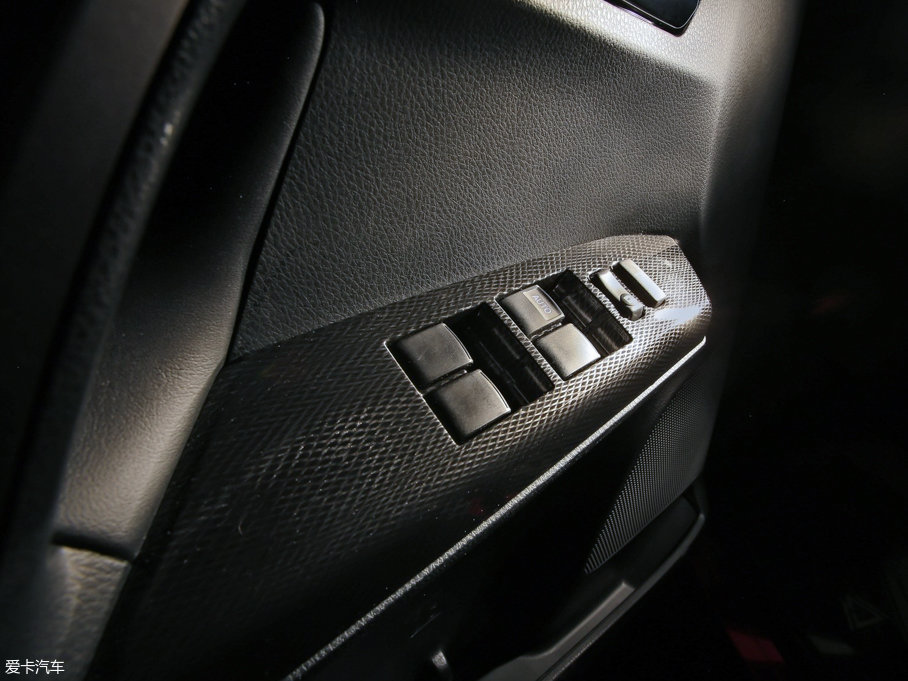 2017���S��RAV4(����) Adventure