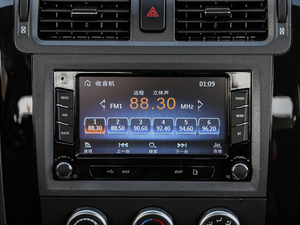 2018款E5 2.8T 手动四驱精英型 柴油  中控台显示屏