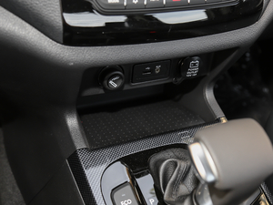 2018Sϵ 2.8T ԄӲ(q) g