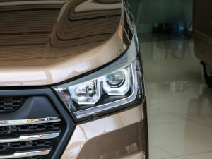 2020�����;����܇ 2.4L ���\���L�Sƽ� 6�� �������^