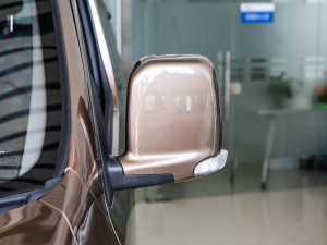 2020�����;����܇ 2.4L ���\���L�Sƽ� 6�� �������^