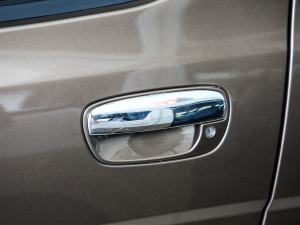 2020�����;����܇ 2.4L ���\���L�Sƽ� 6�� �������^