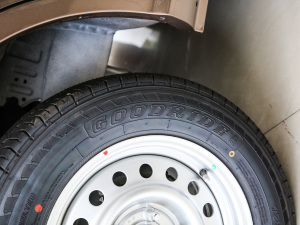 2020�����;����܇ 2.4L ���\���L�Sƽ� 6�� �������^