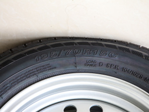 2020�����;����܇ 2.4L ���\���L�Sƽ� 6�� �������^