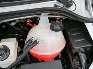 2021款2.8T 手动通途加长轴超高顶 3座后双胎 其它
