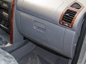 2011款宜商 1.3L 标准版 空间座椅