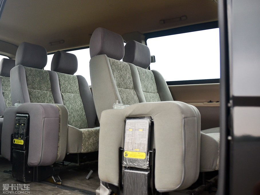 【2012款蒙派克e2.4l 汽油长轴商务舒适版 _空间座椅