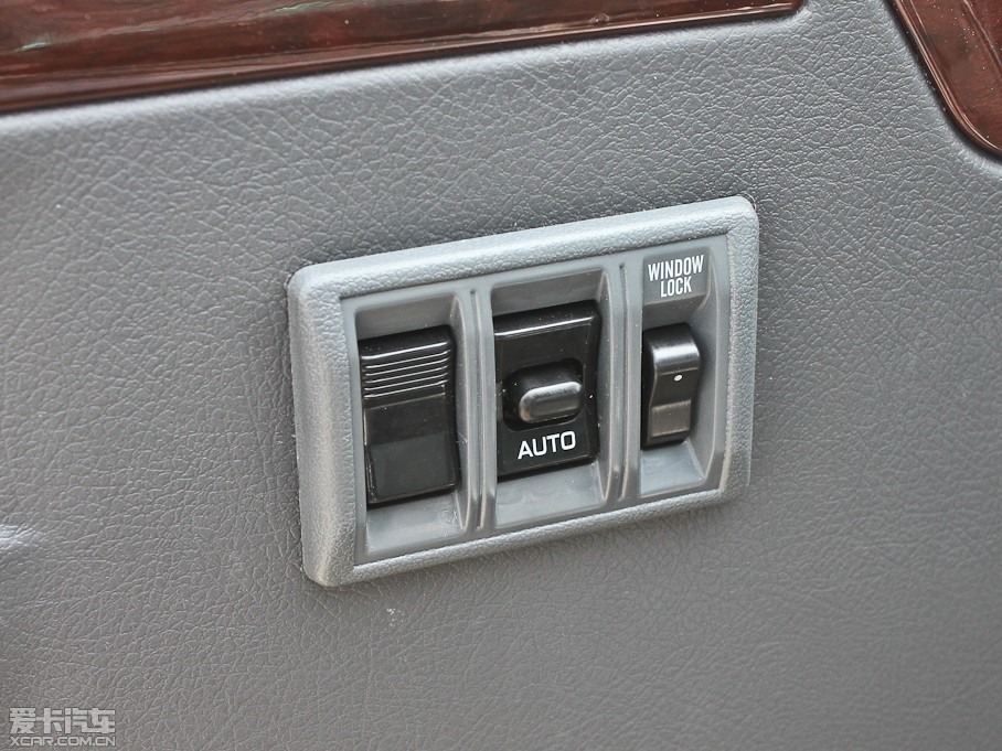 2012L(fng) 2.2L ͶSm