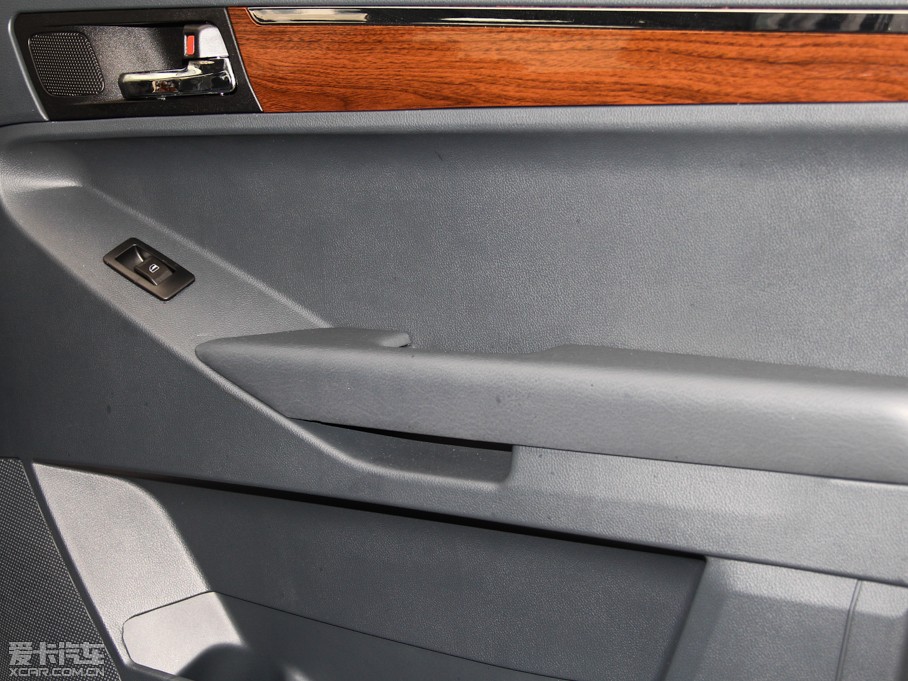 2014E5 E5 2.8T Ӣ4JB1