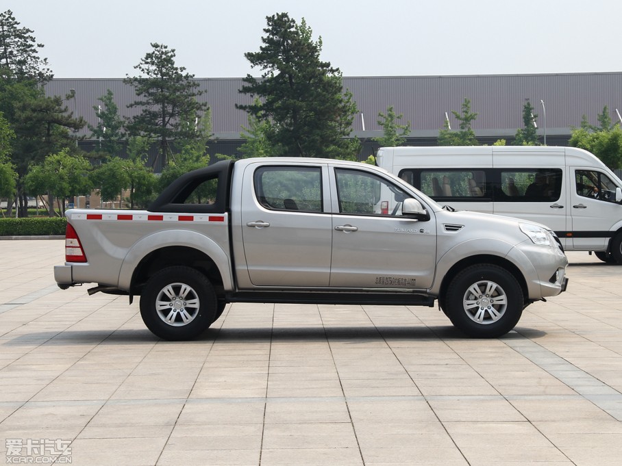 2014E5 Sϵ 2.8T 򌳬A