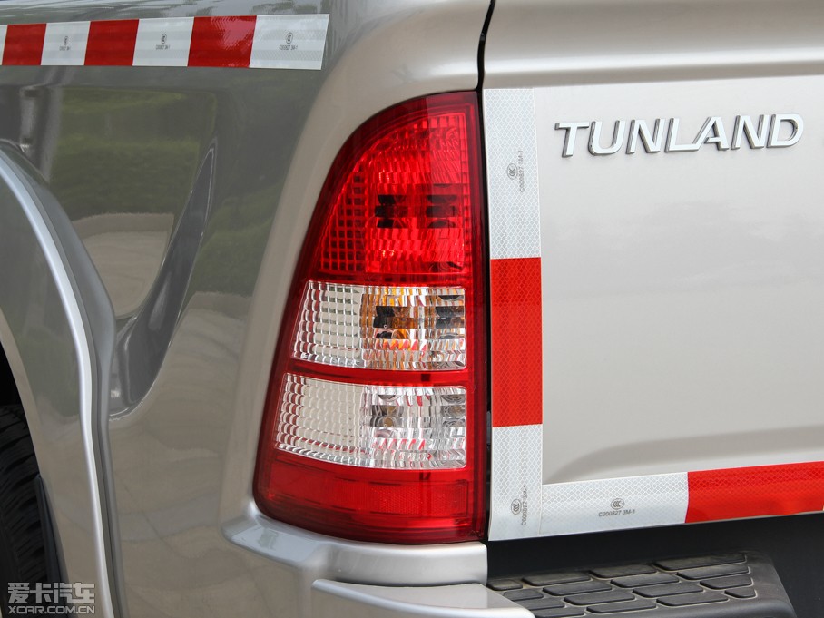 2014E5 Sϵ 2.8T 򌳬A