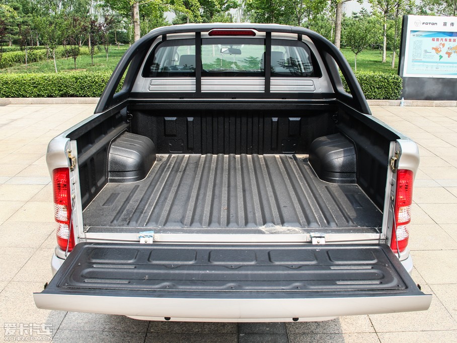 2014E5 Sϵ 2.8T 򌳬A