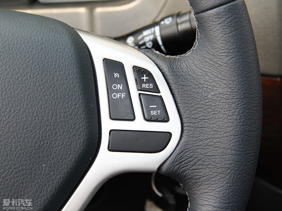 2014E5 Sϵ 2.8T 򌳬A