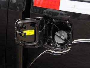 2014款E5 2.8T 精英版4JB1 油箱盖
