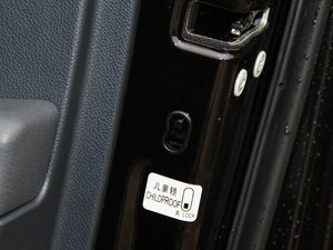 2014E5 2.8T Ӣ4JB1 g