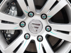 2014款E5 2.8T 精英版4JB1 细节外观