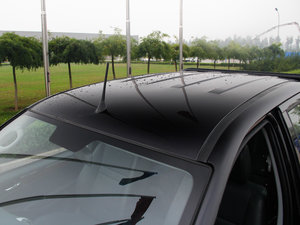2014款E5 2.8T 精英版4JB1 车顶