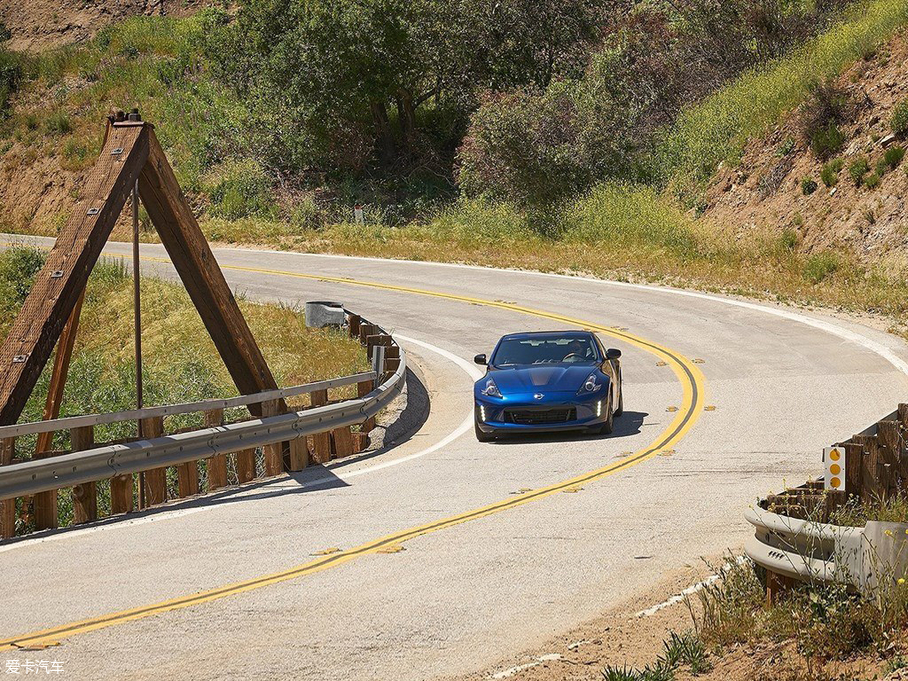 2019ծa370Z Heritage Edition