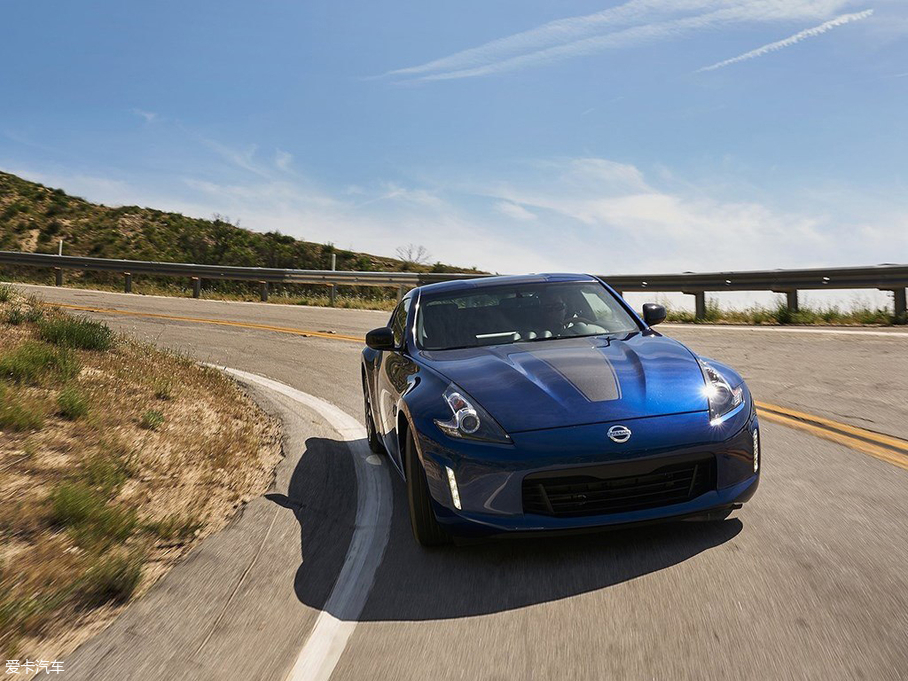 2019ծa370Z Heritage Edition