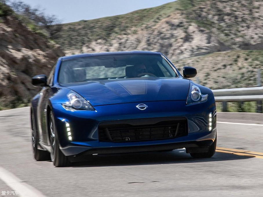 2019ծa370Z Heritage Edition