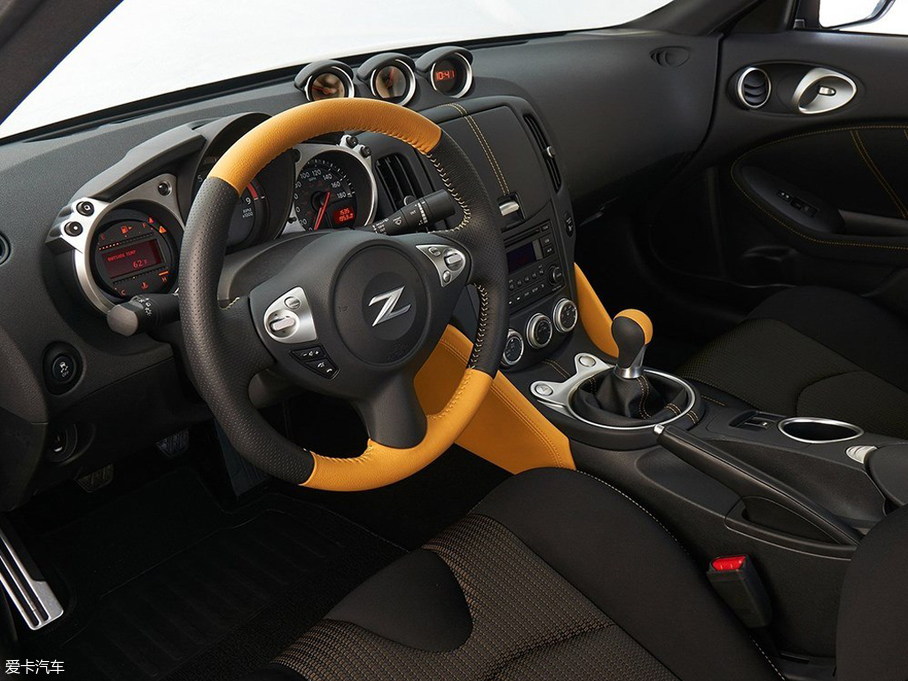 2019ծa370Z Heritage Edition