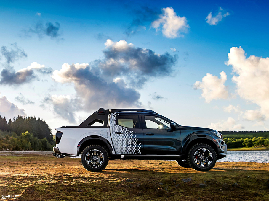 2018Navara() Dark Sky