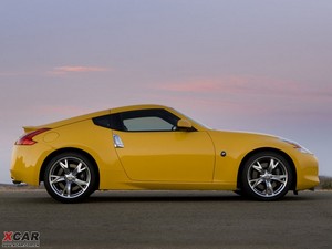 2009ծa370Z w^