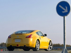 2009ծa370Z w^