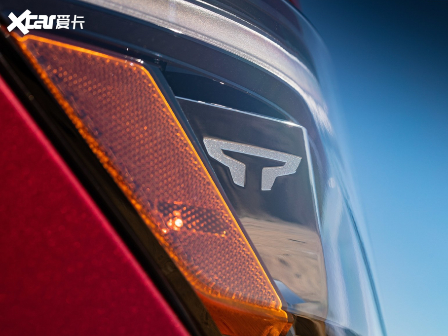 2020Titan Platinum Reserve