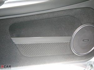 2010款Premium Edition 前门储物空间