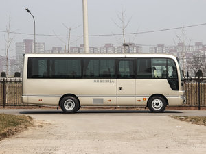 2013款4.5L VIP高配版(18座) 整体外观