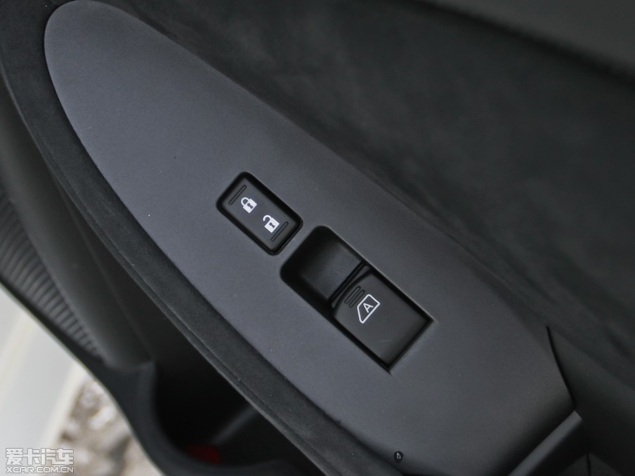 2013ծa(chn)370Z 3.7L Coupe