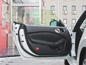 20133.7L Coupe {λ܇T