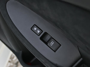 20133.7L Coupe п؅^