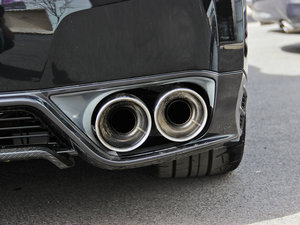 2014款3.8T Premium Edition 黑色内饰 排气管
