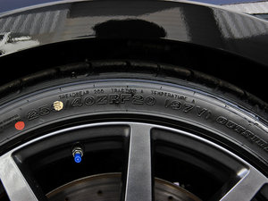 2014款3.8T Premium Edition 黑色内饰 轮胎尺寸
